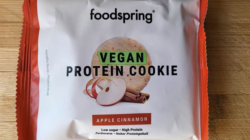 foodspring Vegan protein cookie Apple cinnamon