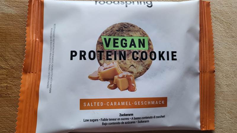 foodspring Vegan Protein Cookie Salted Caramel