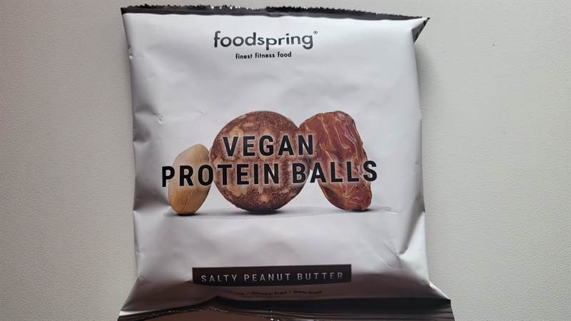 foodspring Vegan Protein Balls Salty Peanut Butter