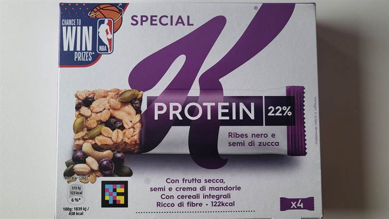 Kellogg's Protein 22% con frutta secca, semi e crema di mandorle Ribes nero e semi di zucca